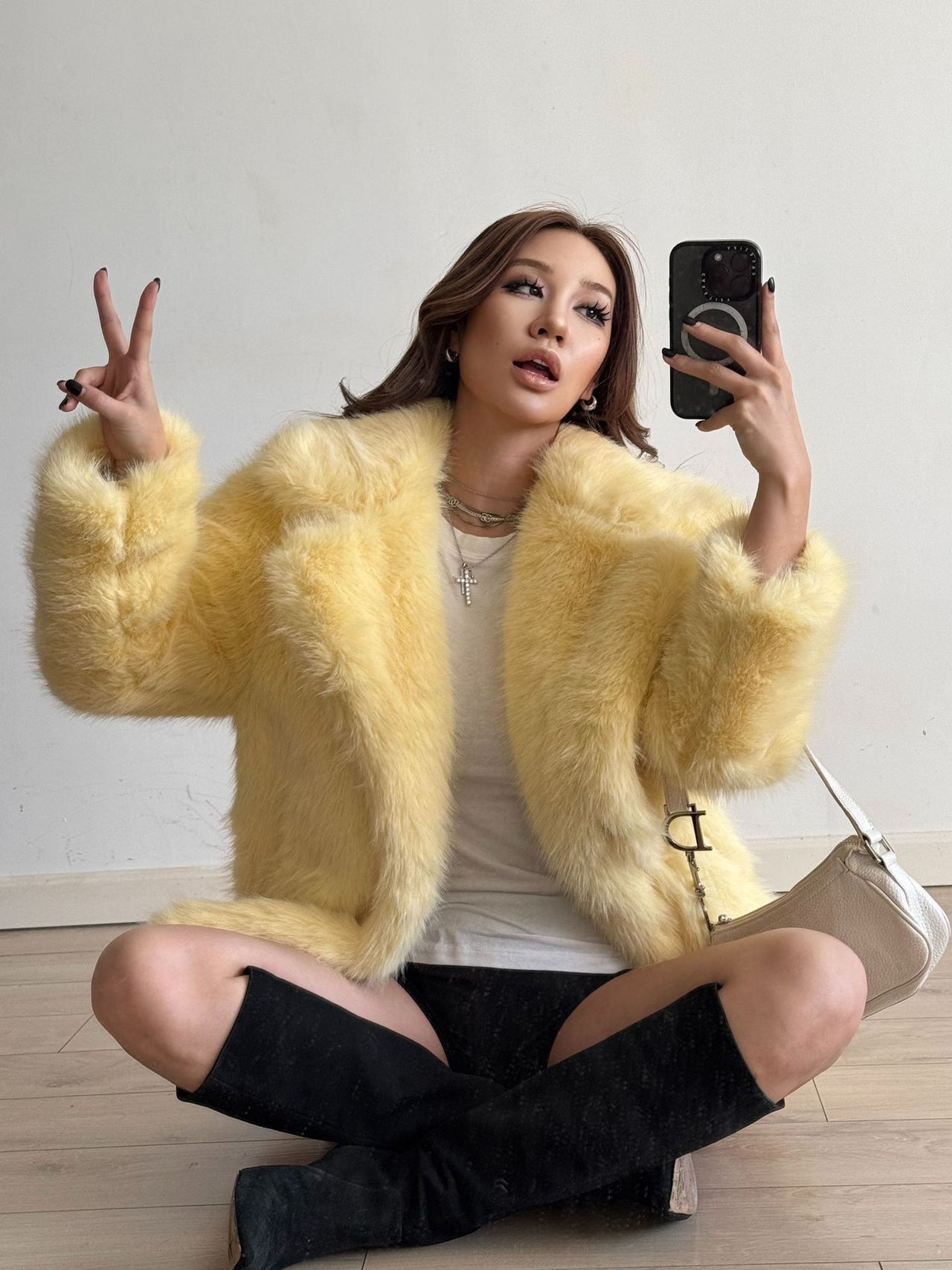 Mid Length Young Fashionable Autumn Winter Warm Faux Fur Coat Women