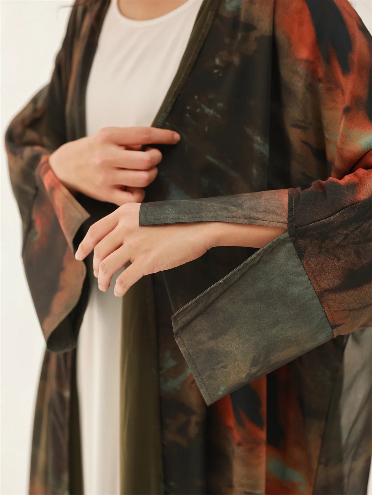 Open Front Tie-Dye Abaya – Modest Full Sleeve Arabian Style - Modestly Vogue