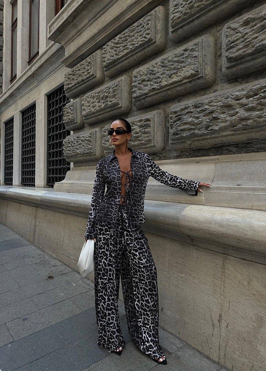 Leopard Patterned Stylish Two Piece Set - Black – Trendy and Chic Animal Print Set for Effortless Style - Modestly Vogue