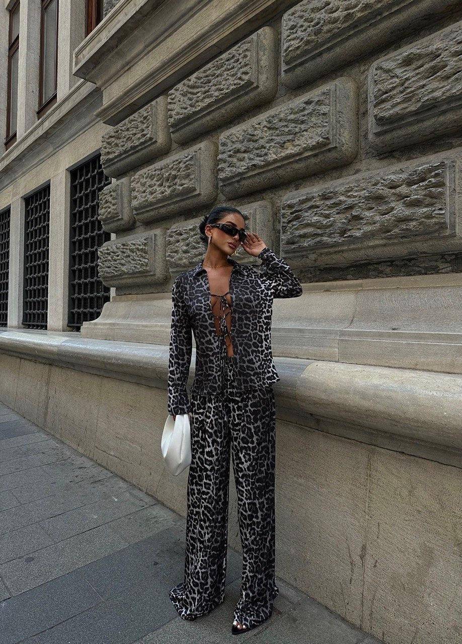 Leopard Patterned Stylish Two Piece Set - Black – Trendy and Chic Animal Print Set for Effortless Style - Modestly Vogue