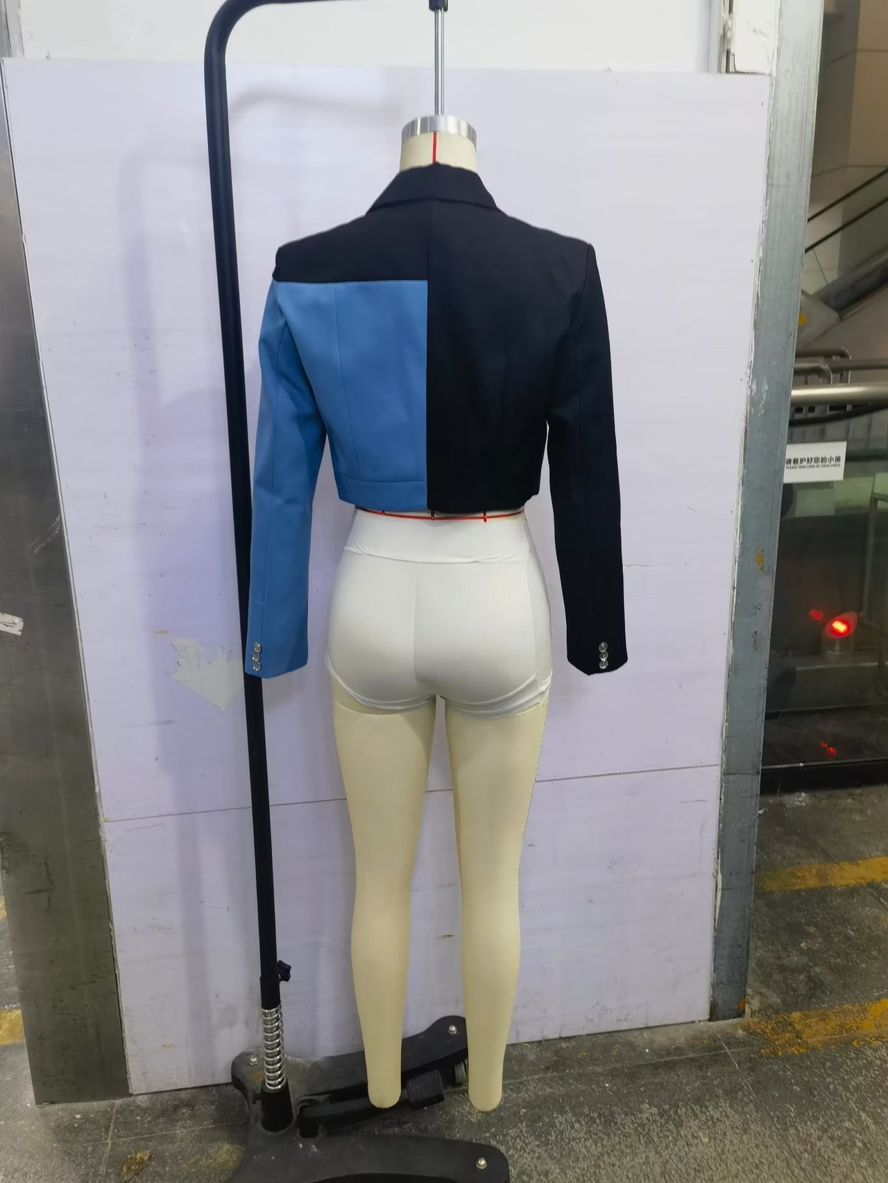 Blue and Black Contrast Color Pant Suit Set - Modestly Vogue 