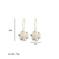 Women's Fashion White Petal Geometric Earrings - Modestly Vogue 