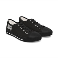 Black Low Top Sneakers — 