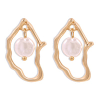 Irregular Design Sense Of Pearl Earrings Personality Temperament - Modestly Vogue 