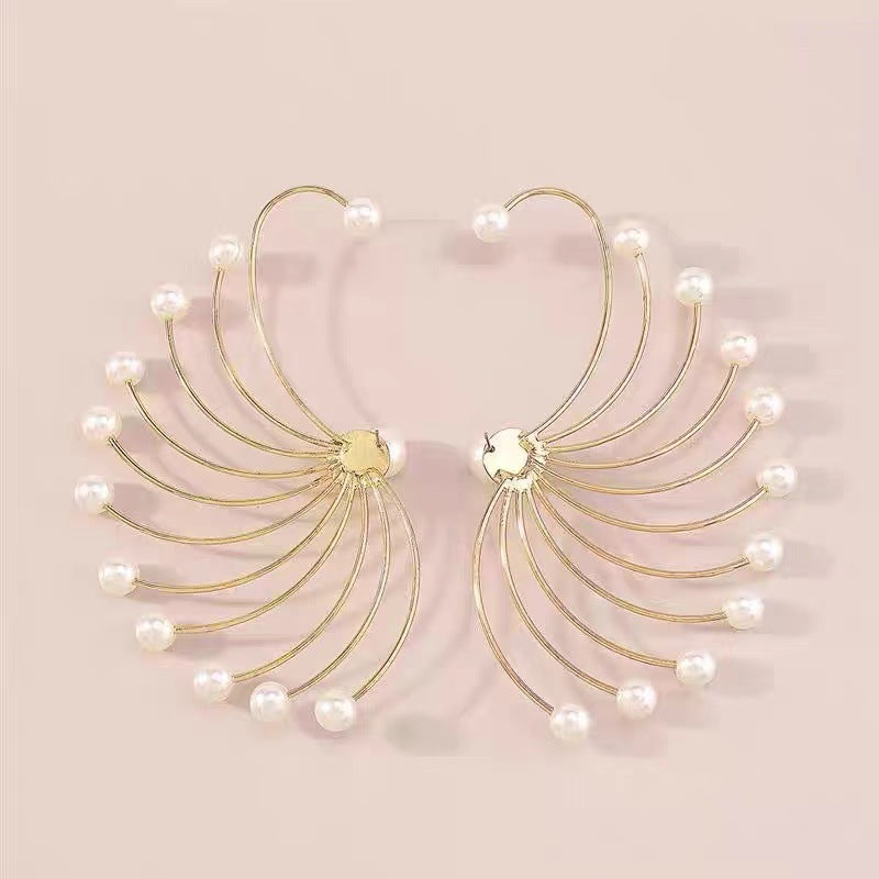 Women's Exaggerated Fan-shaped Artificial Pearl Earrings