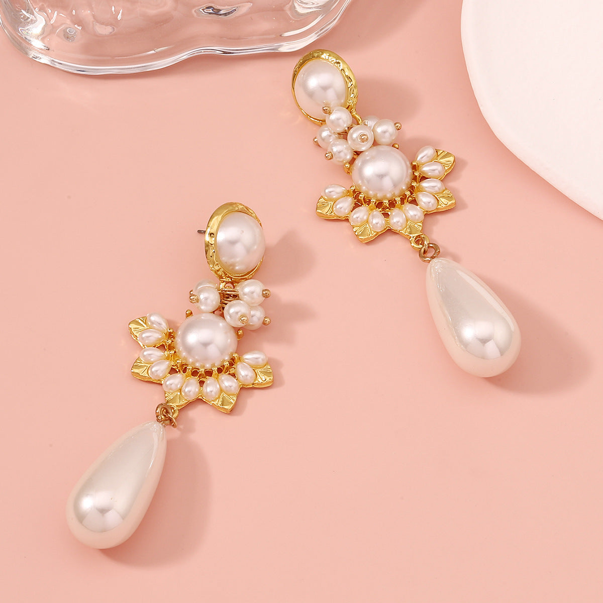 European And American High Class Elegant Ear Studs Light Luxury Minority Vintage Earrings - Modestly Vogue 