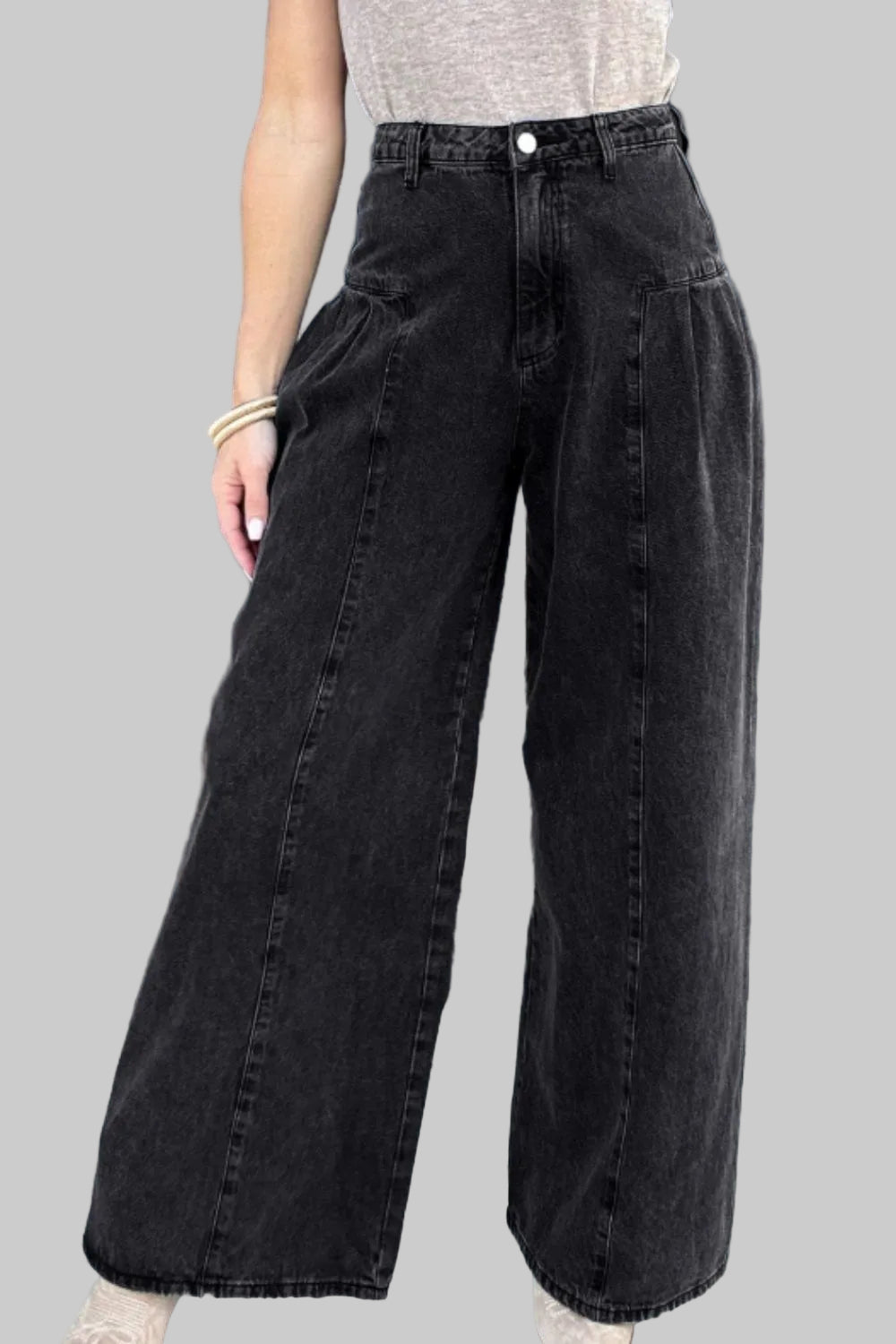 99ba9814-aee5-4cf9-bbdc-c4887febcc89-Max