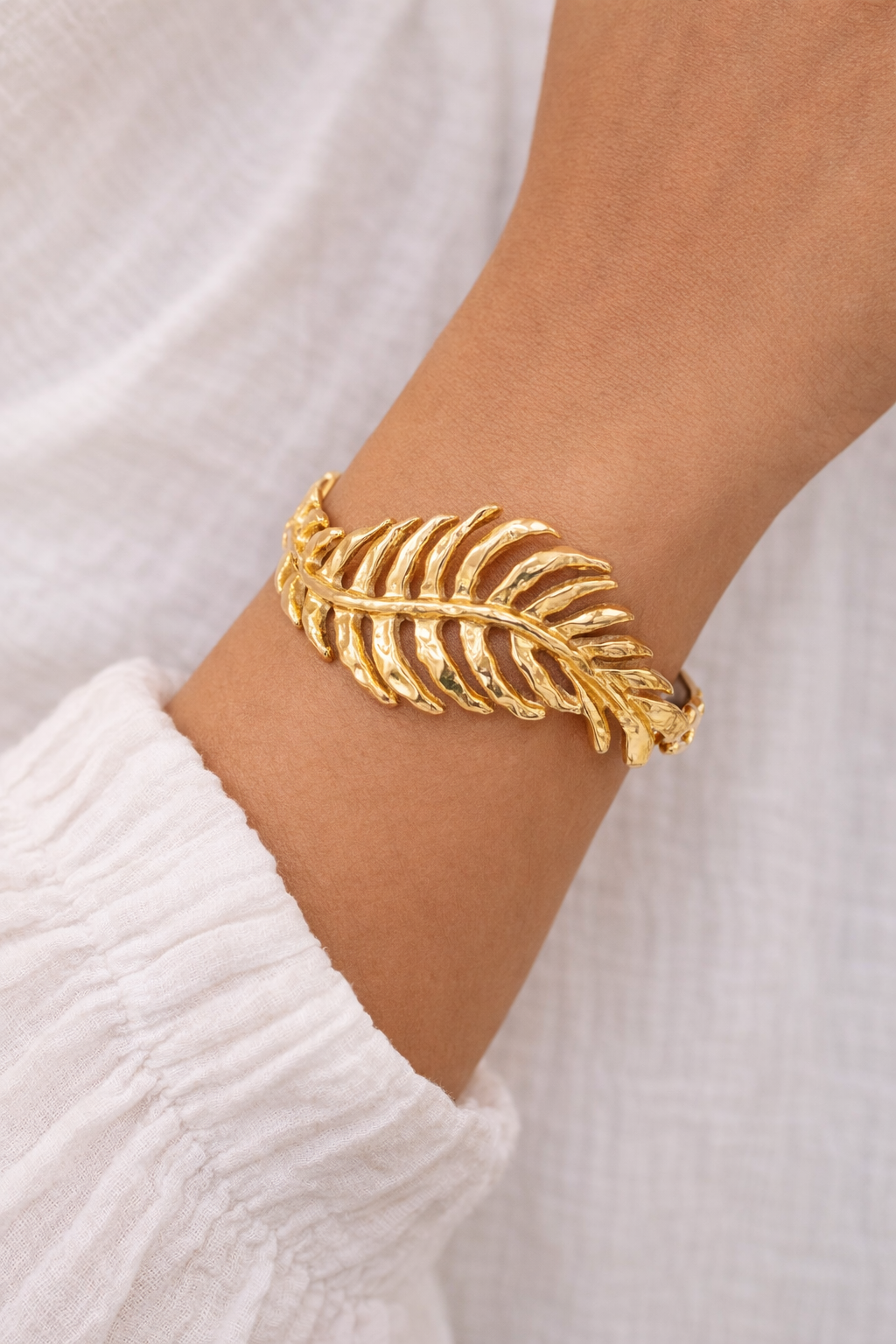 18K Gold-Plated Alloy Leaf Bracelet Cuff - Modestly Vogue 