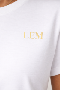Women’s high-waisted t-shirt - Modestly Vogue 