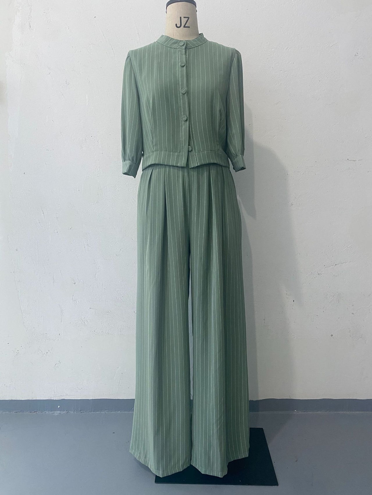 Summer Striped Half Sleeve Top Trousers Suit Women Clothing - Modestly Vogue 
