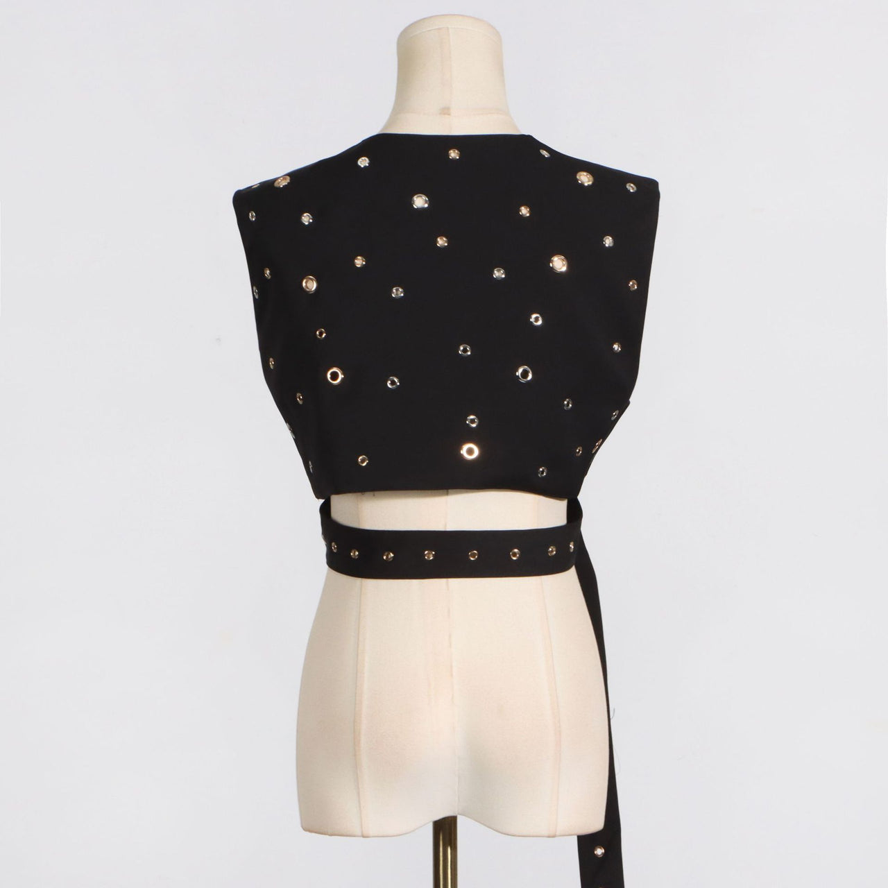 Fashionable Trendy Sleeveless Riveted Belted Tank Top - Modestly Vogue 