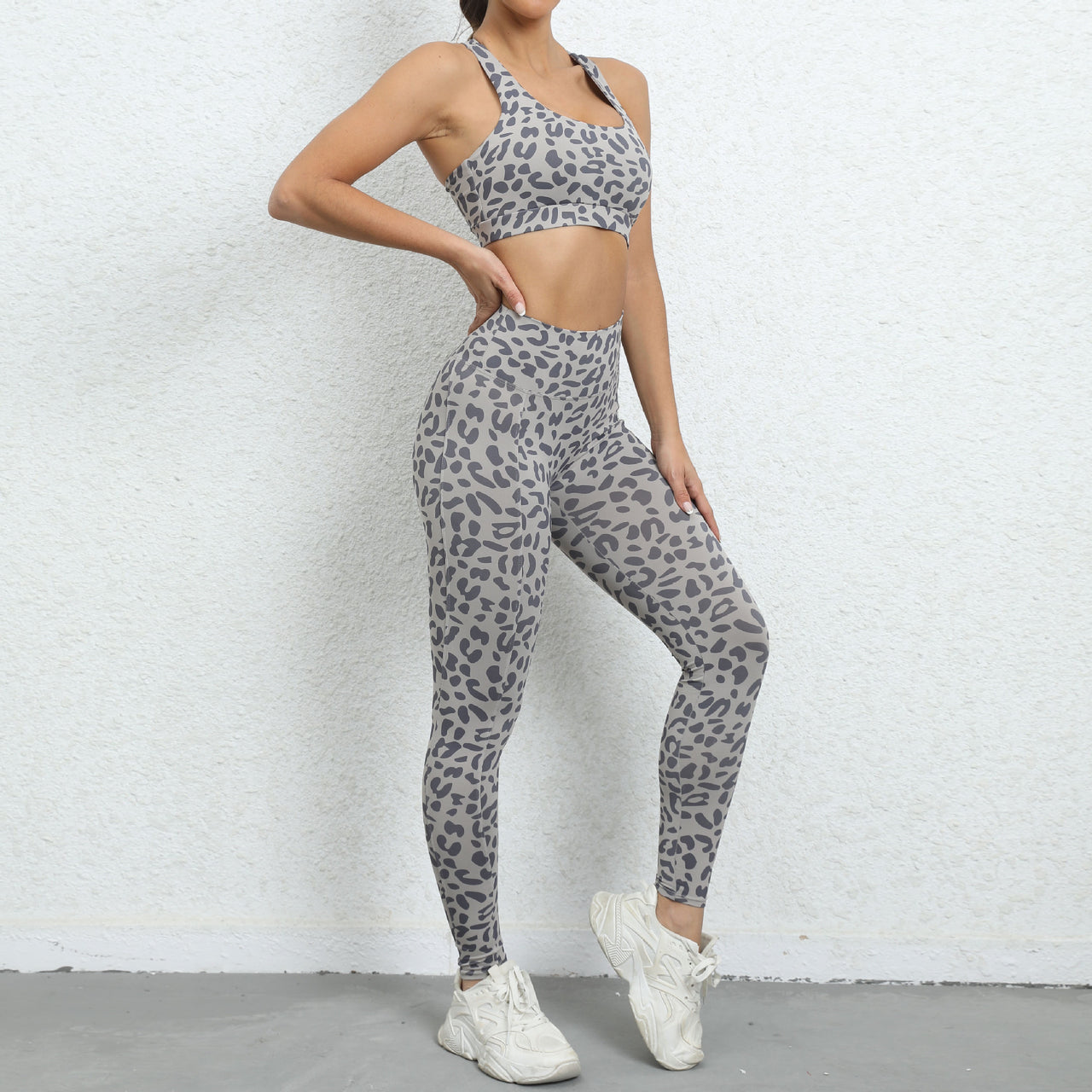 Leopard Print Yoga Clothes Beauty Back Tight Sports Suit Peach Hip Raise High Waist Fitness Suit Women