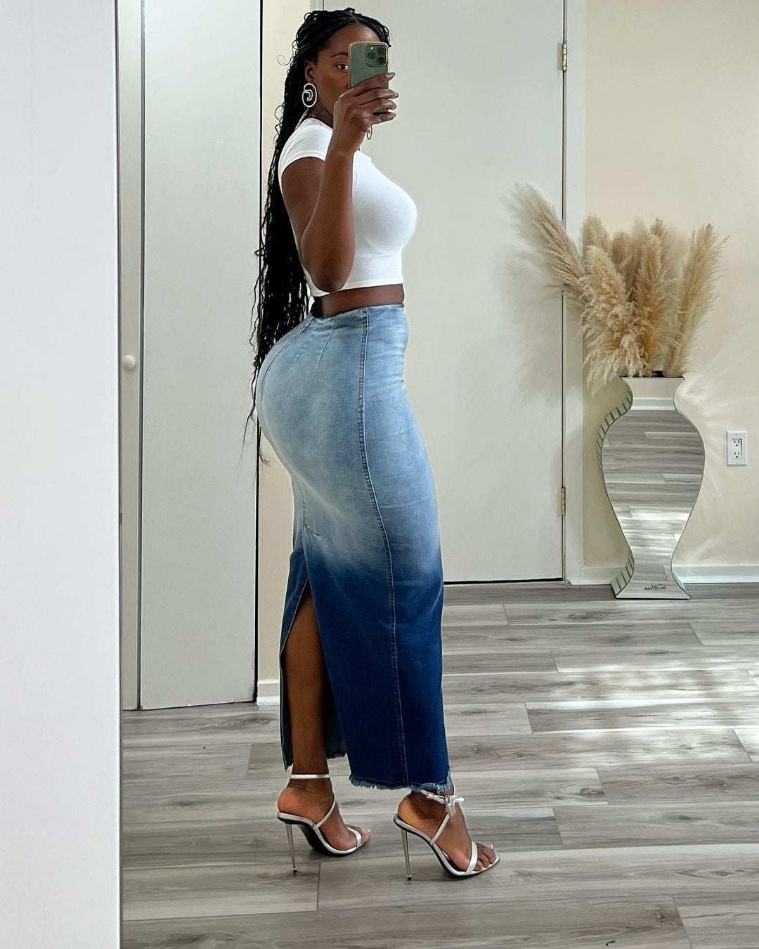 Women's Gradient Denim Skirt - Modestly Vogue 