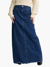 b5aae99c-798e-45ae-8f9a-56a2ff5063e4-Max