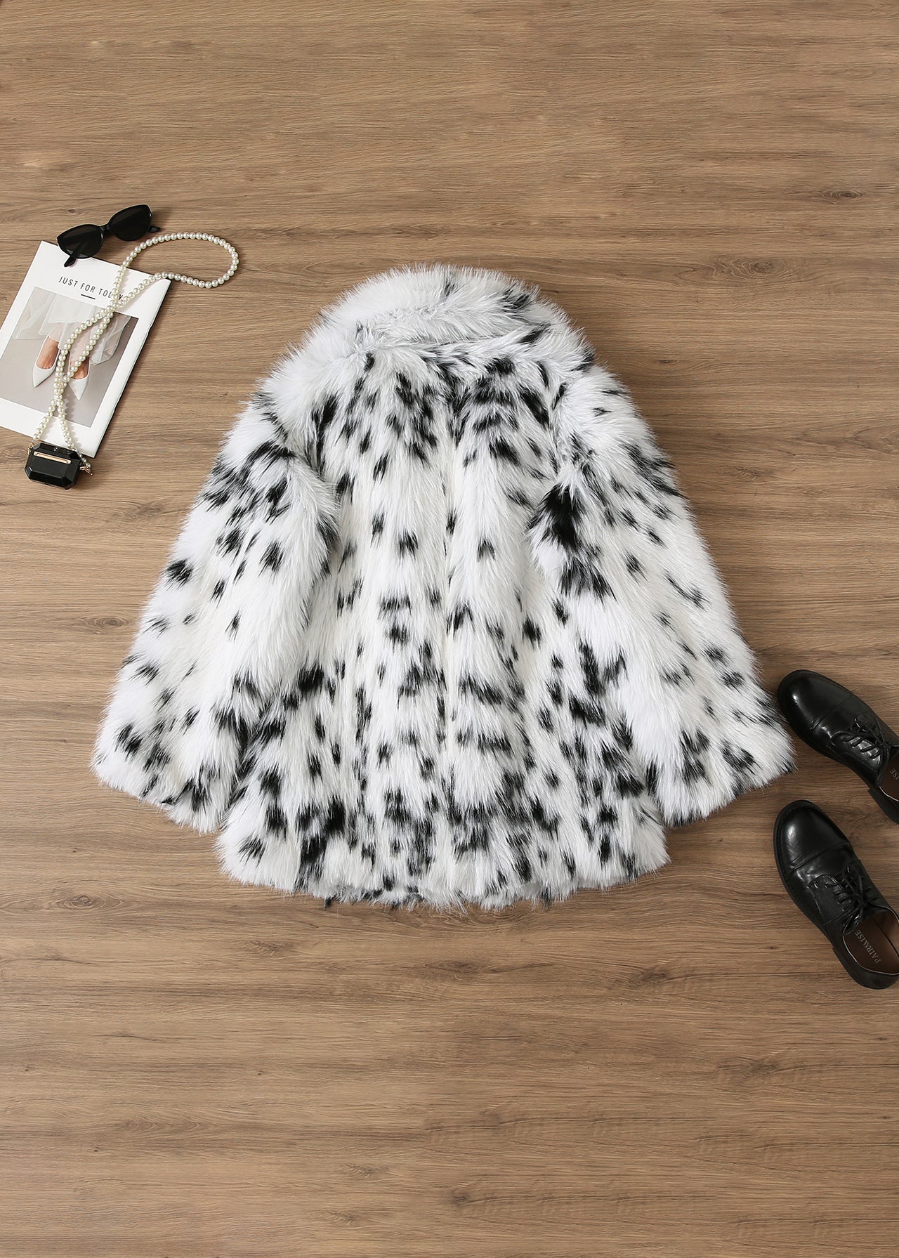 Autumn Faux Fur Fur Coat Black White Spots Leopard Print Collared Furry Coat