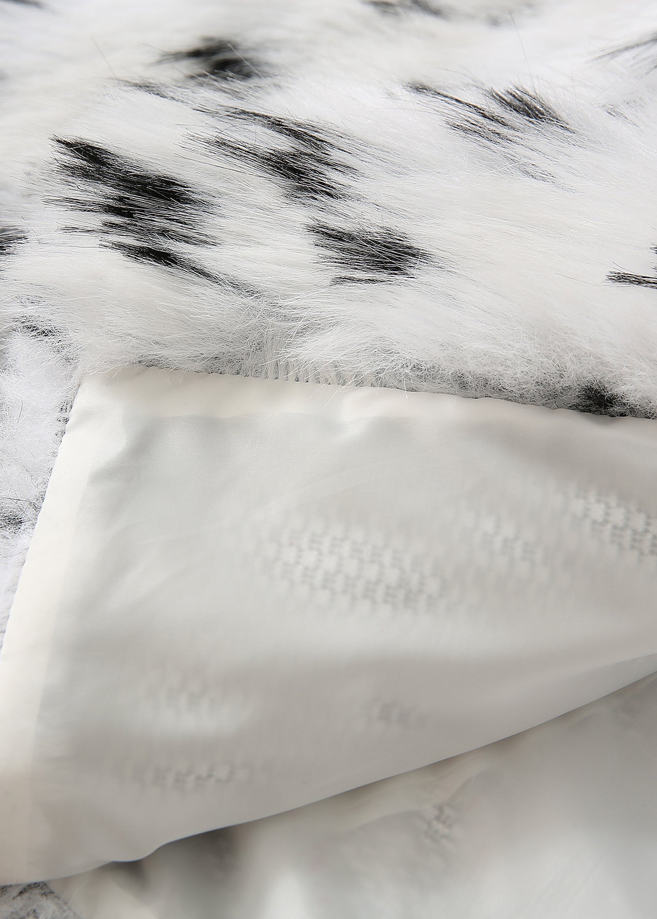 Autumn Faux Fur Fur Coat Black White Spots Leopard Print Collared Furry Coat