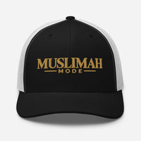 Muslimah Mode Embellished Trucker Hat